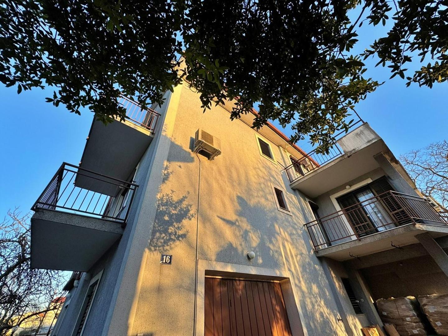 Apartments Katarina Malinska Exterior foto